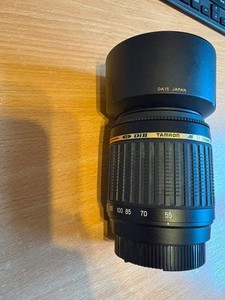 Tamron AF 55-200mm f/4-5.6 Di II LD Macro Nikon Fit Lens with both caps