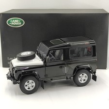 Kyosho 1:18 Land Rover Defender 90 two door short wheelbase alloy car model