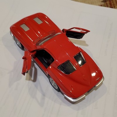 RMZ 1963 Chevrolet Corvette Stingray in Red, 5'' 1:36 Diecast, Pull-back Action