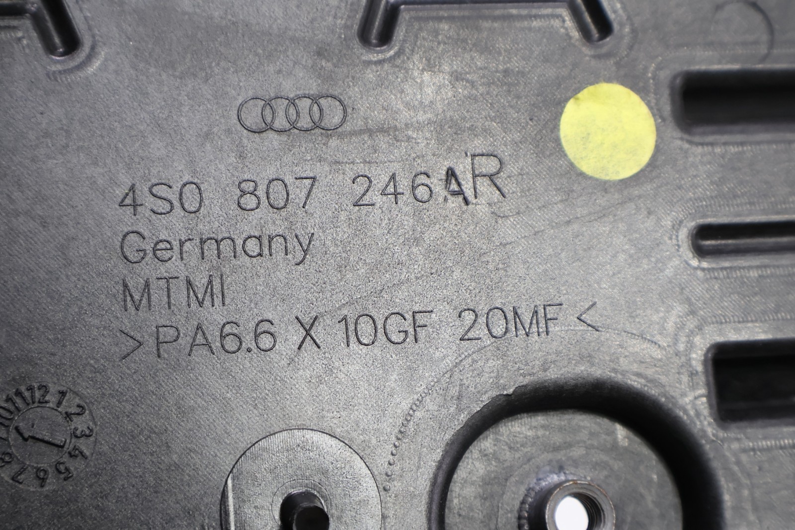 Audi R8 2017-2023 REAR+RIGHT+INNER Trim molding P/N 14781