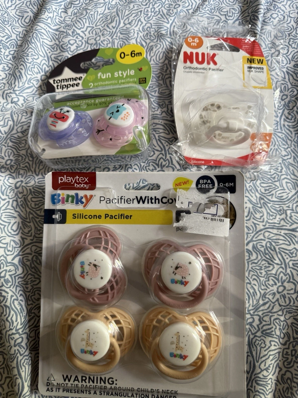 Baby Pacifier Bundle – Playtex Binky 4pk, NUK, Tommee Tippee – 7 Total – NEW
Opens in a new window o