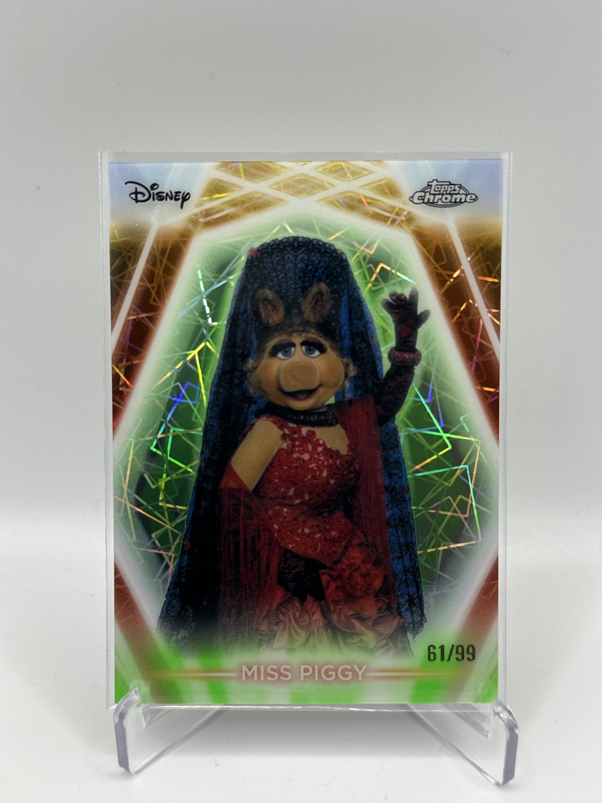 2026 Topps Disney Neon MISS PIGGY Chrome Neon Etch The Muppets Green Lazer /99