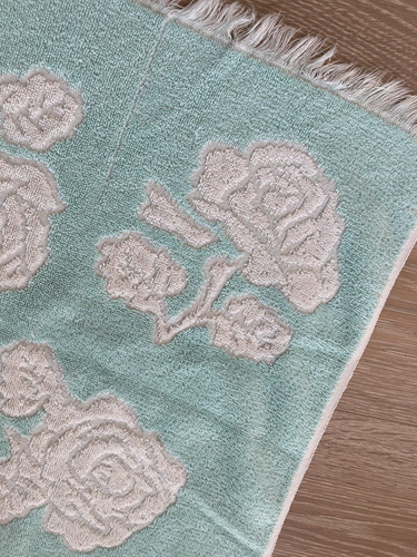Vintage Martex Towels of Elegance Mint Green & White Rose All Cotton Bath Towel - Picture 2 of 9