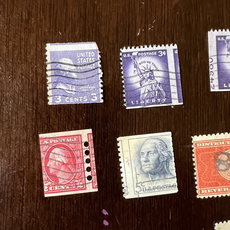 ERRORS US STAMPS LOT MISPERF SHIFTS, INVERTED OVERPRINTS DISCOLORING #7 - Image 2 of 4