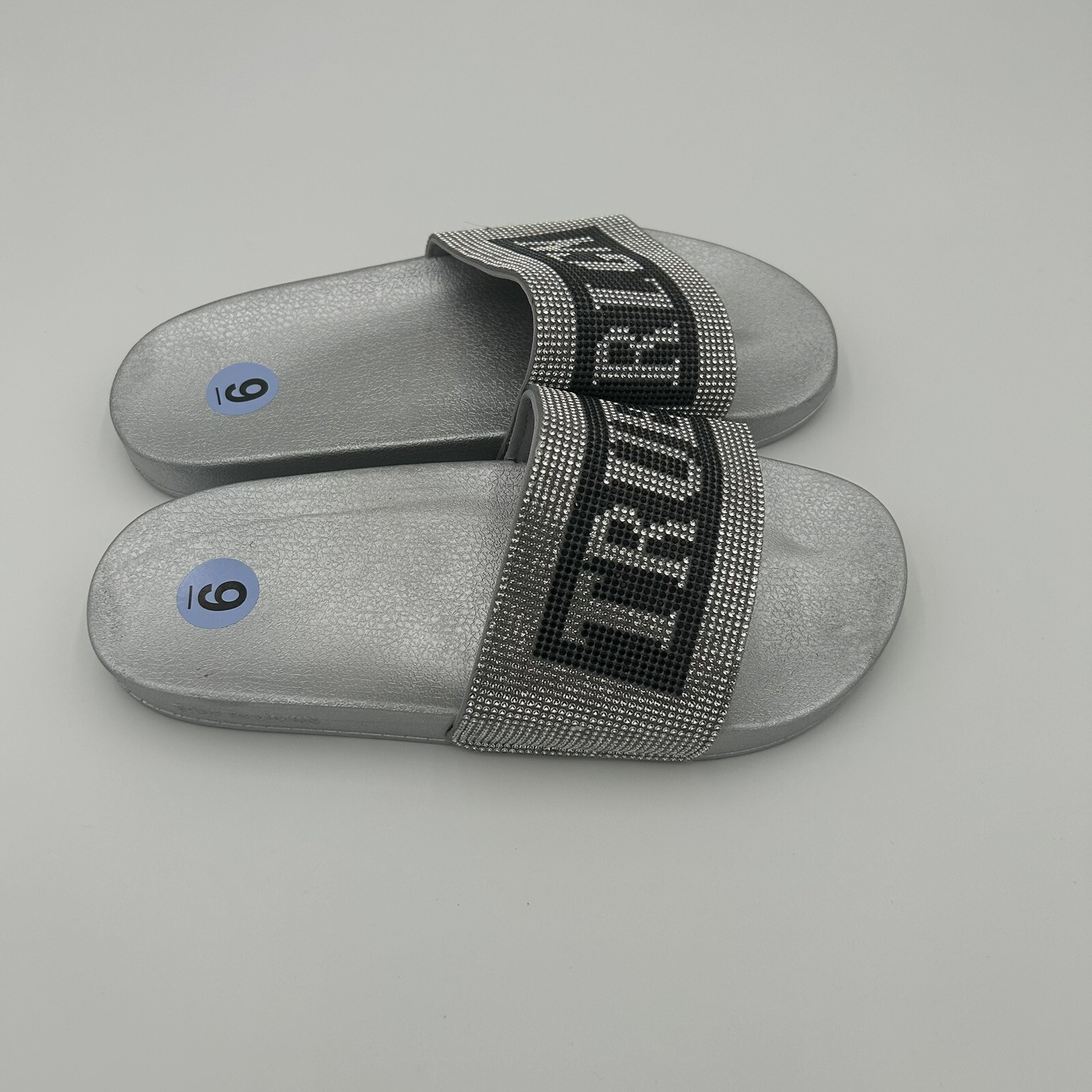 True Religion Jasmine Bling Silver Black Slides - SIZE 9 WOMEN image 2