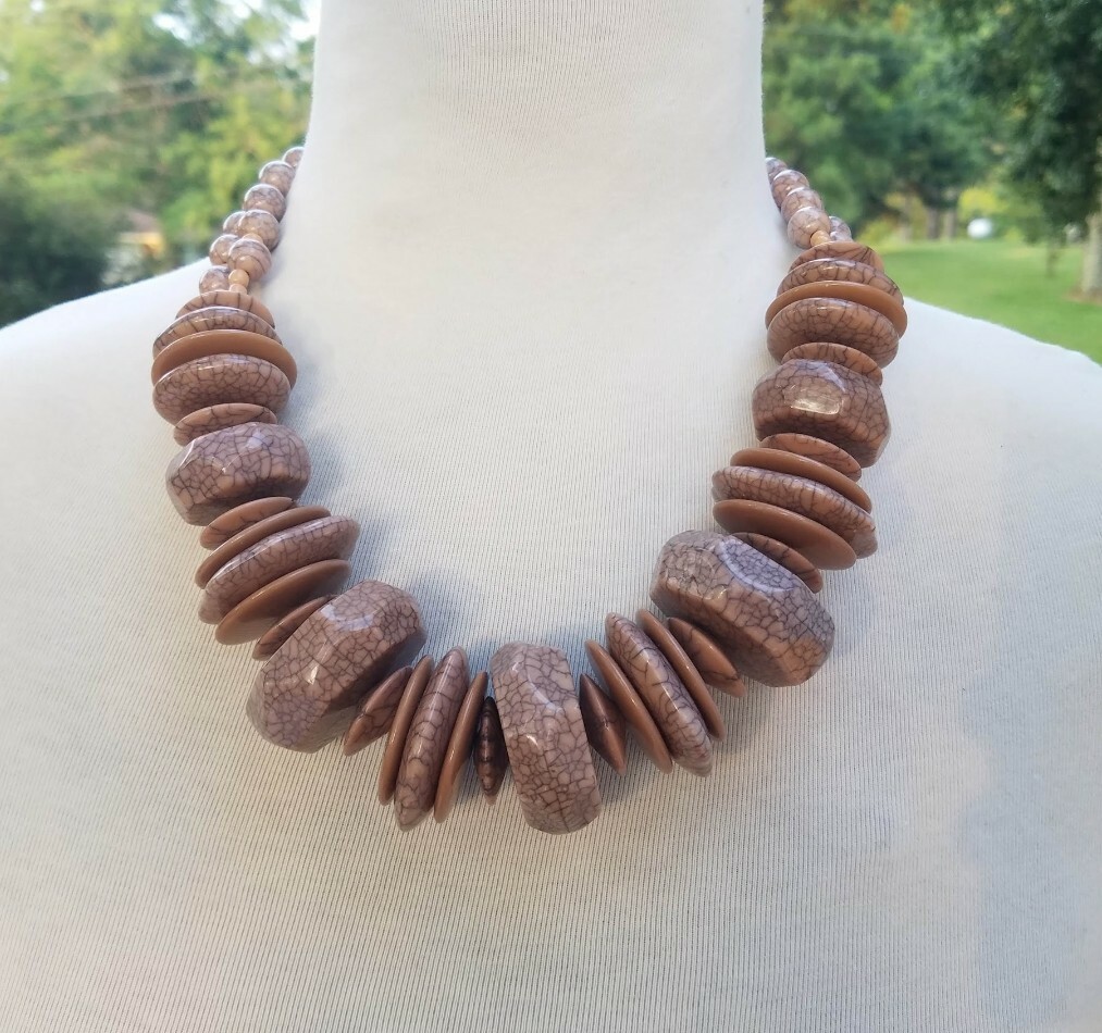 Large chunky statement necklace neutral resin gra… - image 1