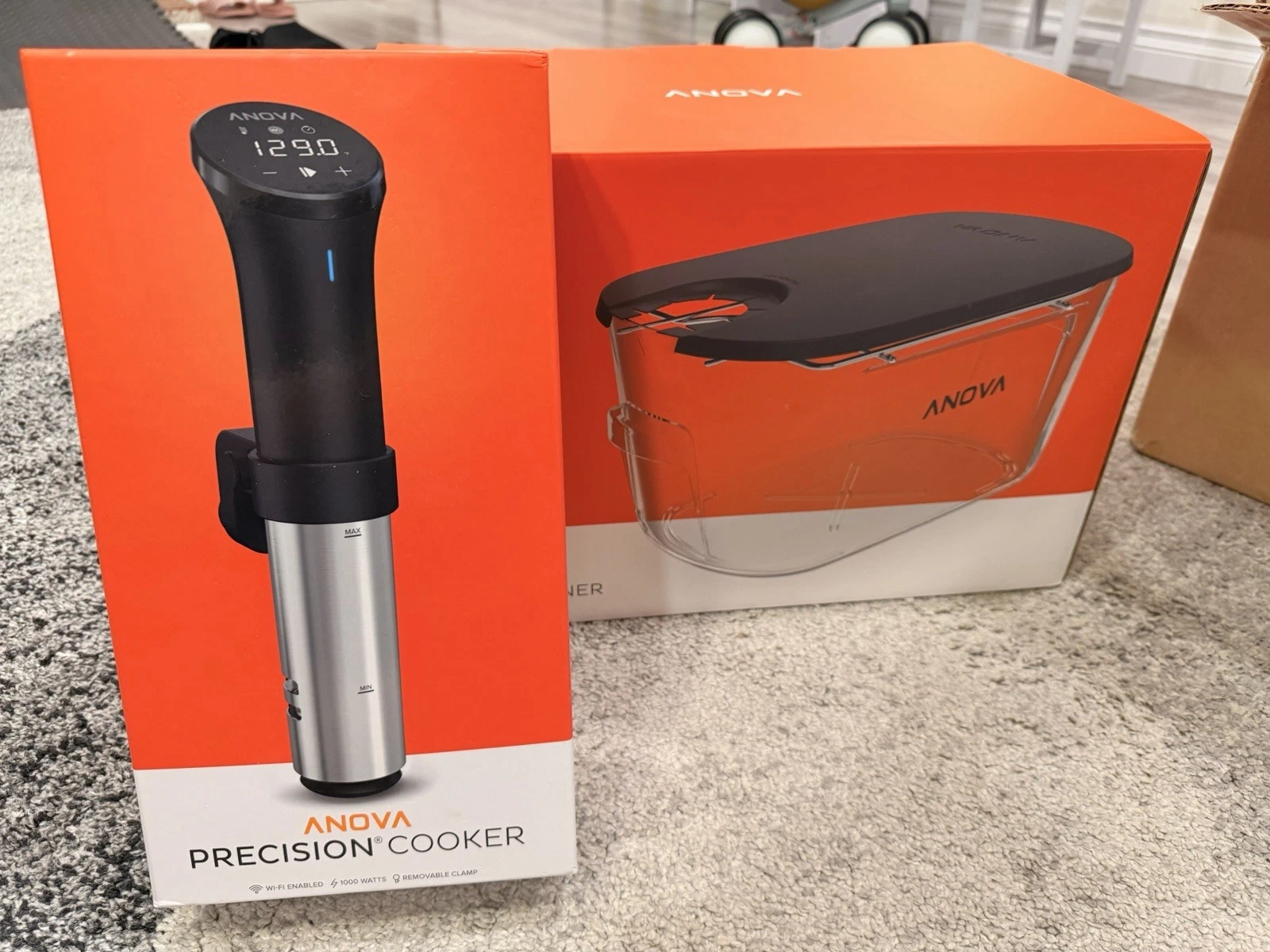 Anova Precision Cooker Sous Vide 1000W w/ Container, Rack, Lid & Bags
