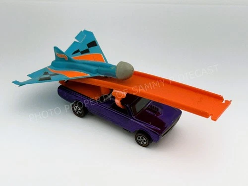 Hot Wheels Redline SKYSHOW FLEETSIDE Dark Purple US Blue Plane Very Nice !!!