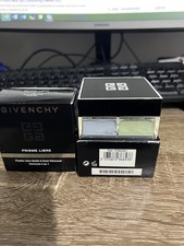 Givenchy Prisme Libre Matte-Finish and Enhanced Radiance Loose Powder N01 Mousse