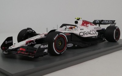 Spark Red Bull Honda RB21 #22 Yuki Tsunoda Japanese GP 2025 1:18