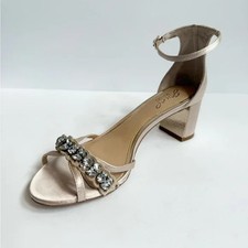 Jewel Badgley Mischka Giona Embellished Evening Sandals Size 8 New in Box