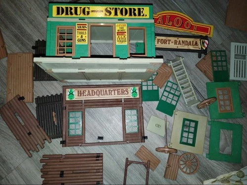 lot 3,500 kilos PLAYMOBIL headquarters fort western drug store saloon vintage