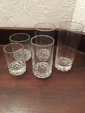 Set di bicchieri anni ‘70 n. 45 pezzi 5 misure