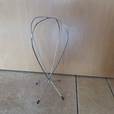 PERÜCKENSTÄNDER AUS METALL -FÜR PERÜCKEN,HAARSYSTEME,TOUPETS