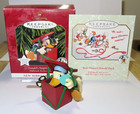 Disney Hallmark Ornament DONALD SURPRISING GIFT 1997 Hallmark Archives Series #1 — photo 1