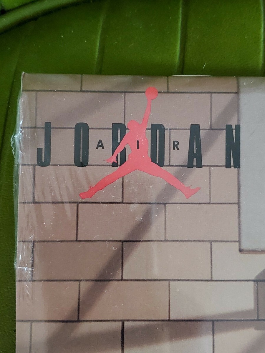 NIKE 1993-1994 Sixteen Month Calendar Michael Jordan Air Jordan