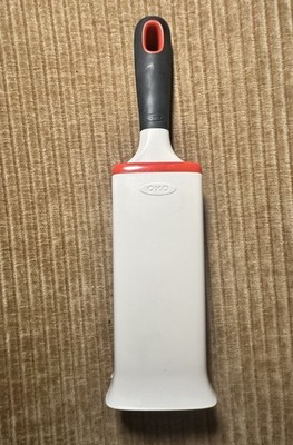 OXO Good Grips Cleaning Furlifter Furniture Clothing Lint Brush