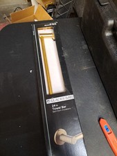 Glacier Bay Dorind 24 in Towel Bar in Brushed Gold