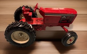 Vintage ERTL International Toy Tractor 18-4-34 Clean!
