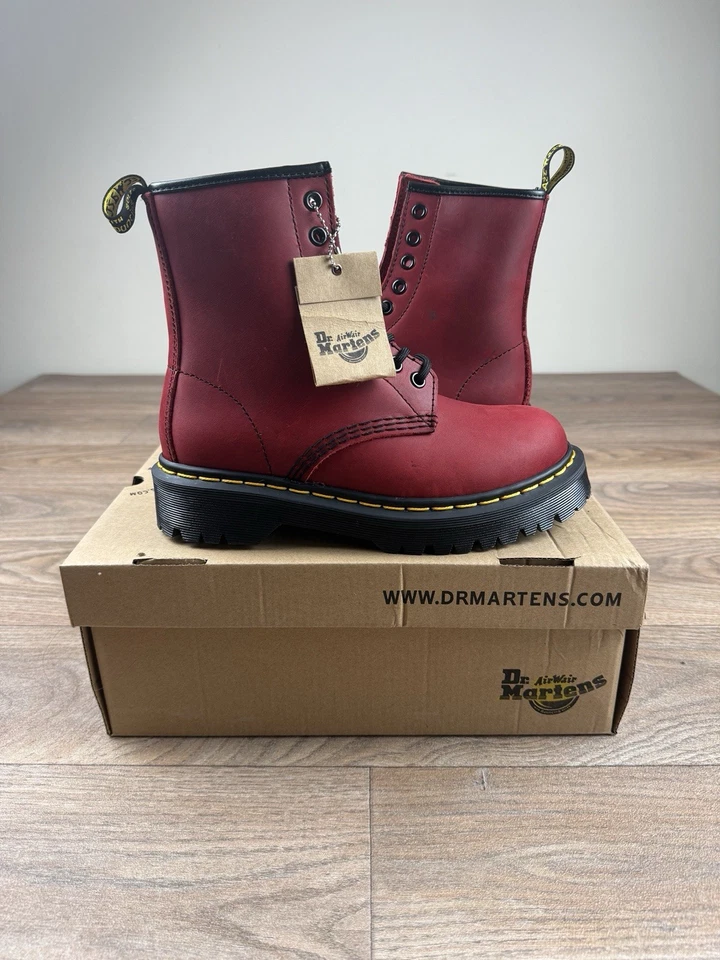 Bottines Dr. Martens 1460 Rouge Cerise en Cuir - Taille 37 - Neuve - Photo 1/4