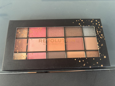 revolution reloaded spotlight palette