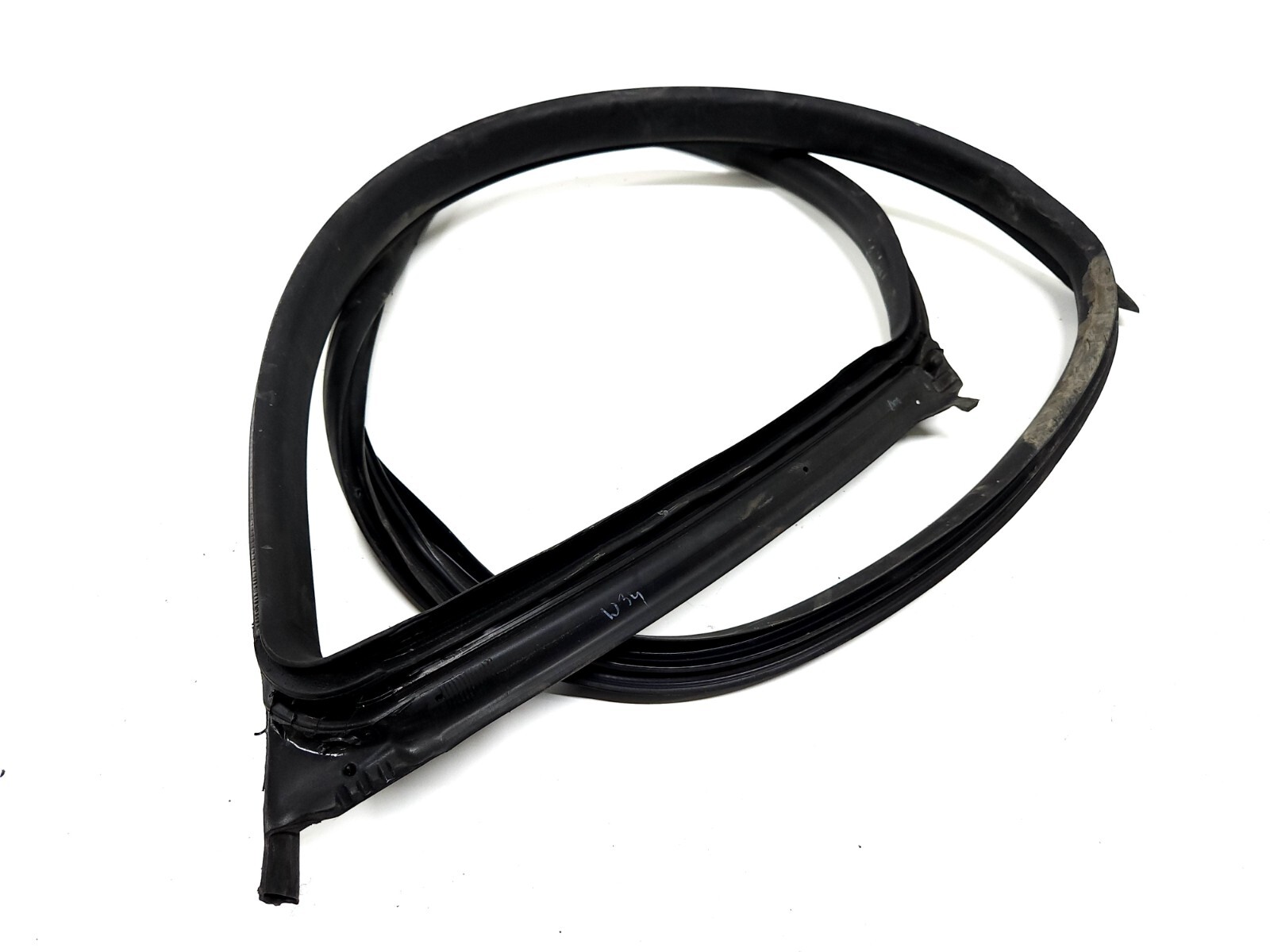 ⭐ 14-20 Maserati Ghibli Quatt Front Left Door Body Weatherstrip Gasket Seal Oem