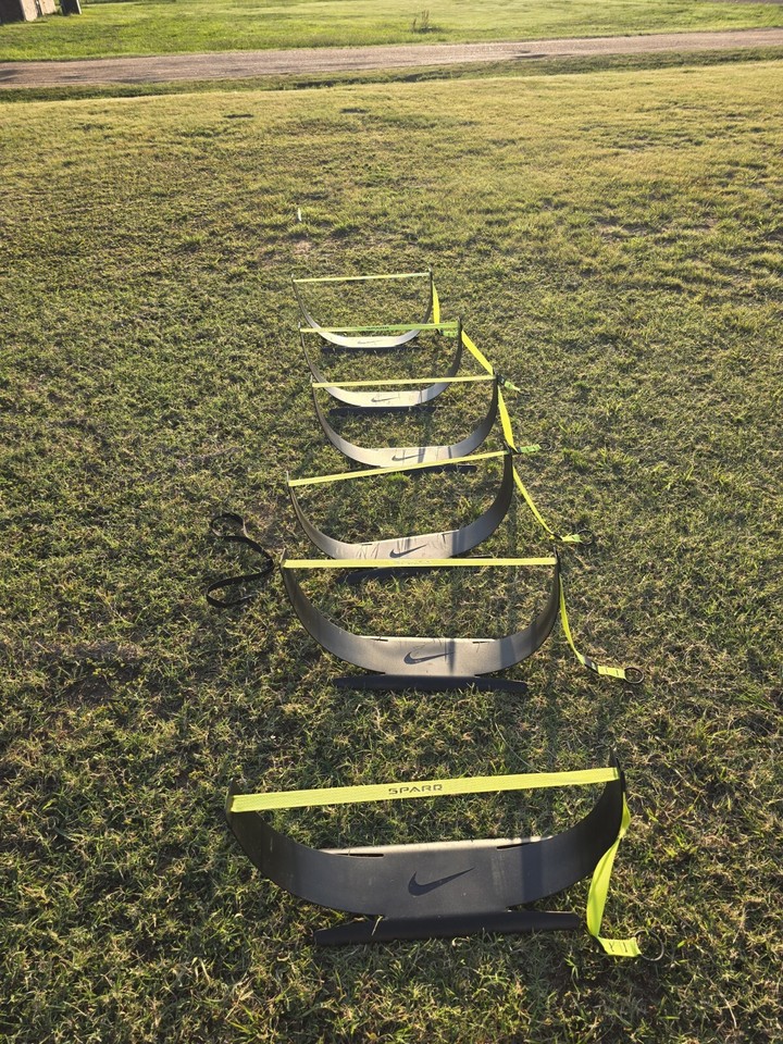 USED SET OF 6 SPARQ NIKE SPORTS TRAINING SPEED AGILITY HURDLES FOOTBALL