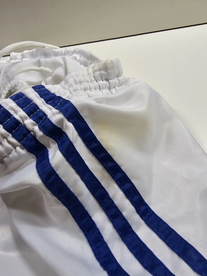 ADIDAS 80S FOOTBALL SOCCER SHORTS - Photo 4/4