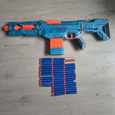 NERF Elite 2.0 Echo Dartblaster mit Magazin & Darts, blau/orange/grau