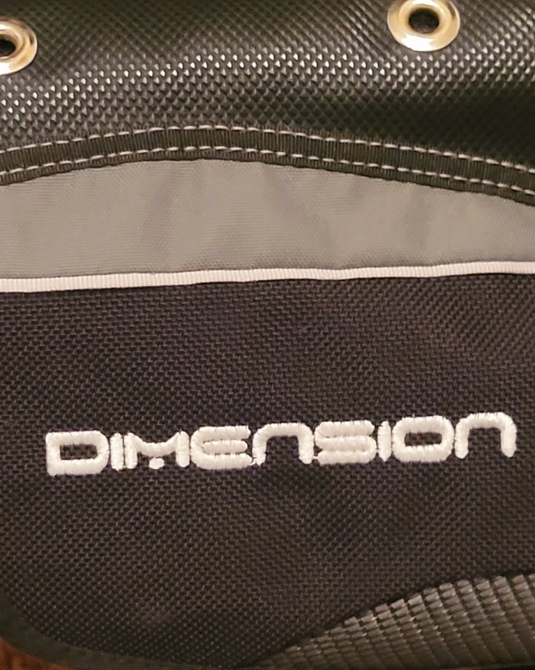 Aqualung Dimensions inflado trasero BCD grande. Bolsillos de peso integrados. Foto 2 de 4