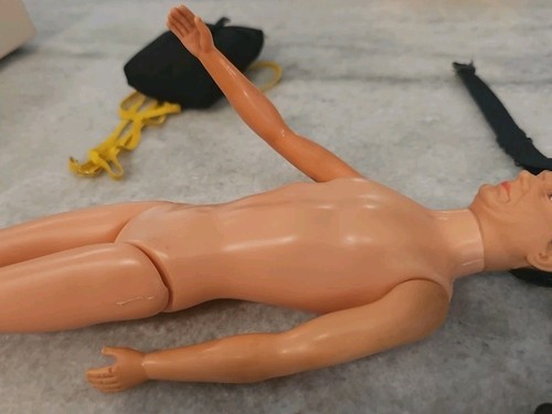 Vintage 1964 Gilbert Man From UNCLE Early Brown Hair Action Figure Jumpsuit - Afbeelding 12 van 15