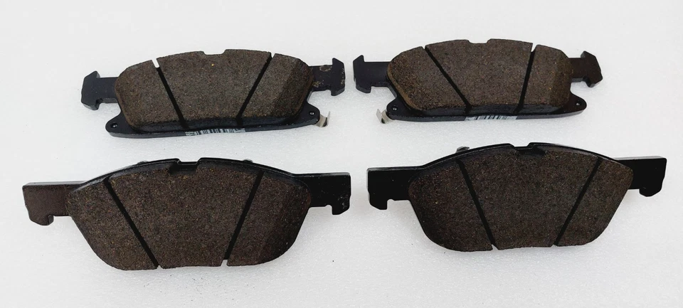 Ford Fusion Hybrid SE 2019 2020 kit de revestimiento de pastillas de freno delanteras de cerámica E1GZ2001A Foto 2 de 4