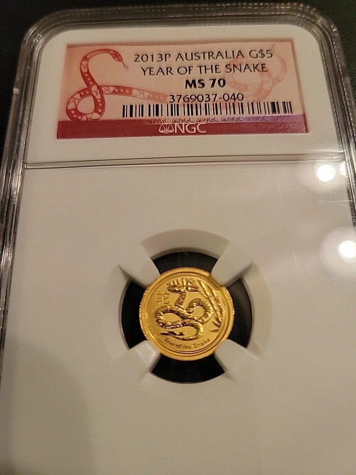 2013p Australia Año de la Serpiente $5 1/20oz Oro Serie Lunar NGC MS 70 Lote #129 Foto 3 de 4