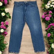 Levi's Wedgie Button Fly Medium Wash Jeans Women's Size 31