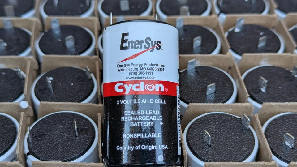 EnerSys Cyclon 2 Volt 2.5 AH D Cell 0810-0004 Sealed-Lead Rechargeable Battery - Image 2 of 4