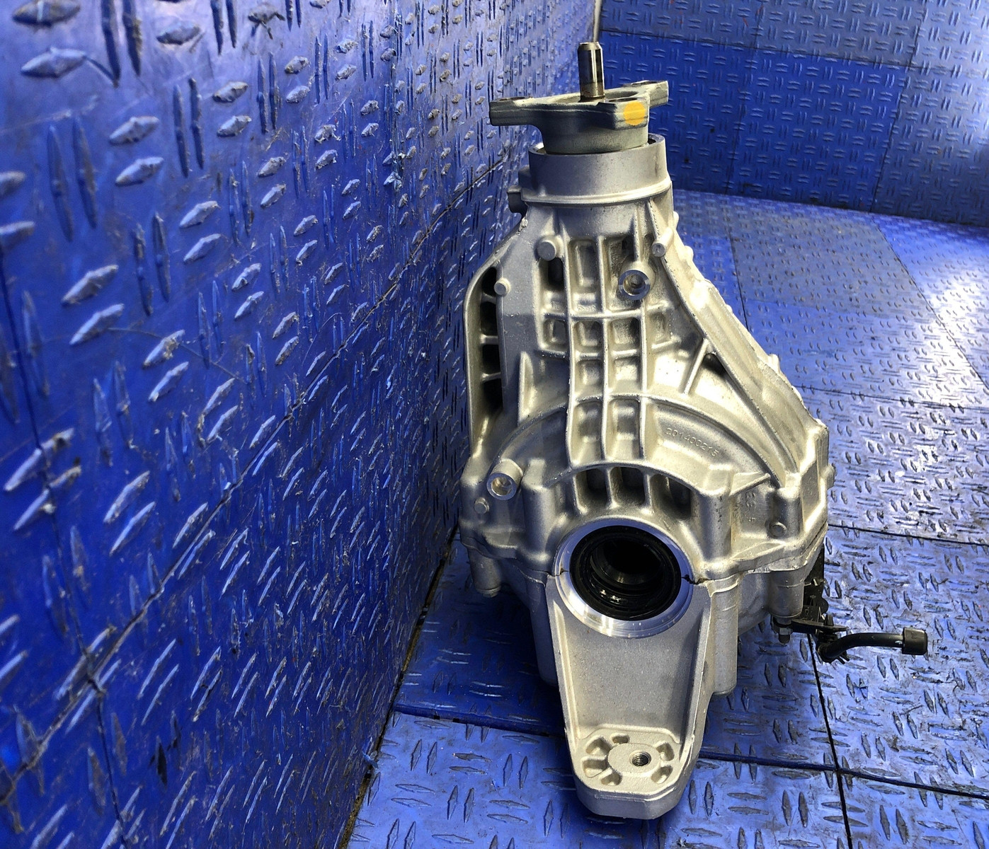 2023 MASERATI GRECALE REAR AXLE CARRIER DIFFERENTIAL DIFF OEM