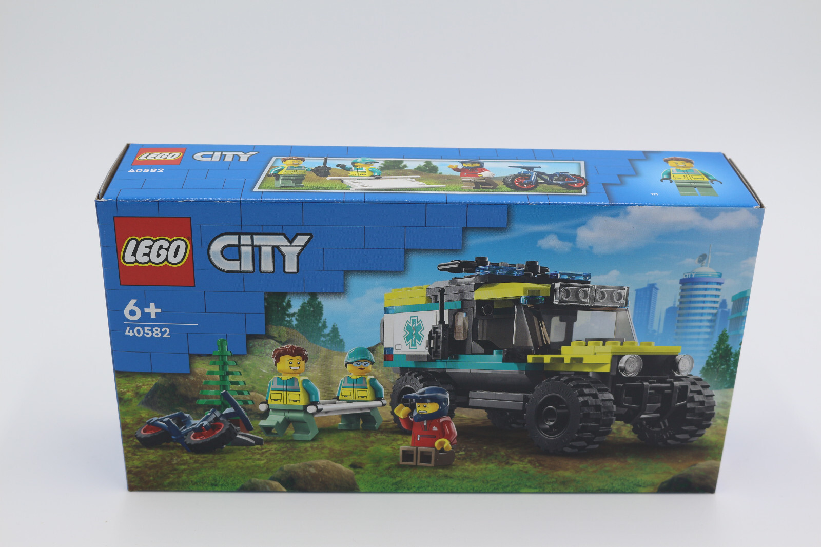 LEGO 40582 Ambulance Tout-Terrain le jeu de rôle idéal pour s'amuser en famille le week-end