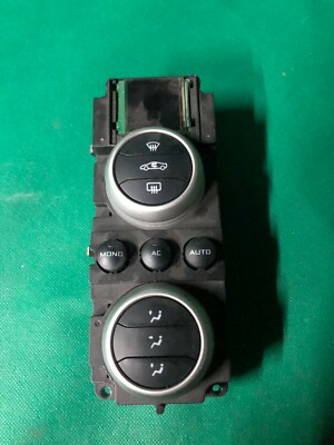 *12 L12 46 McLaren MP4-12C Bedieneinheit Door Control Switch Unit 11M1250CP
