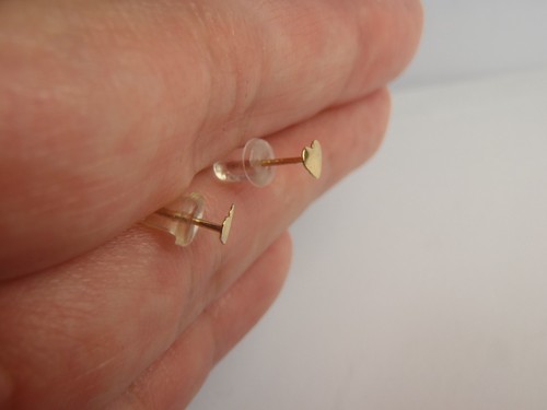 Solid 14kt Yellow Gold Heart Shape Stud Very Tiny Small Dainty Earrings New - Picture 11 of 14