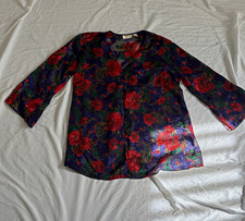 Victoria s Secret M Women s Floral Chiffon Sh...