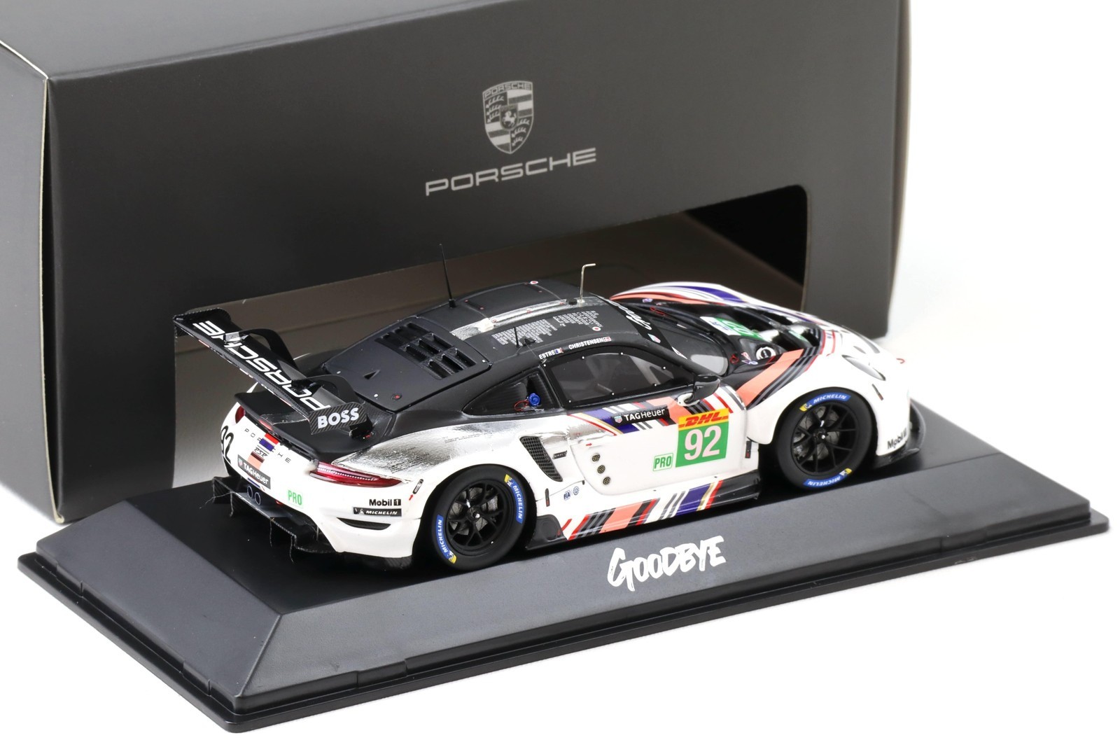 Porsche 911 RSR 92 WEC 2022 Spark 1/43 miniature de course