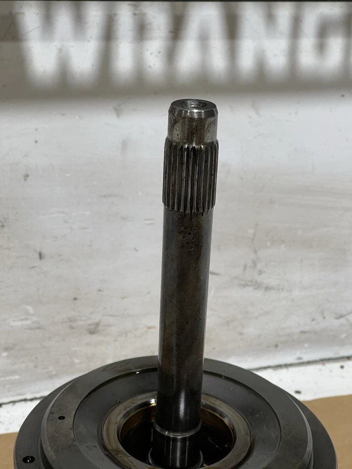 32RH 30RH 4.0 Jeep TJ Wrangler Input Shaft w/ Front Clutch Drum & Rear Clutch - Image 3 of 4