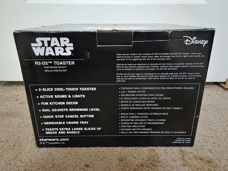 Uncanny Brand Star Wars R2-D2 Toaster And Grogu Pancake Maker Combo - Image 3 of 4