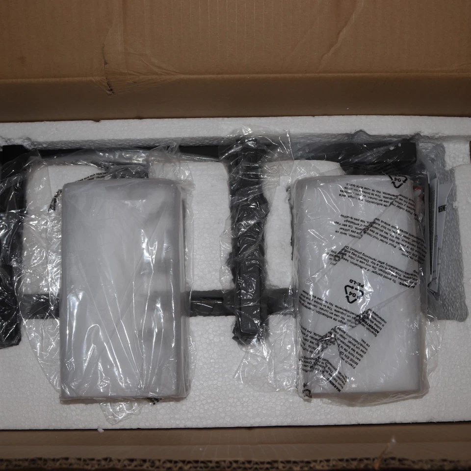 Luminária de parede Generation Lighting Mitte quatro luzes banheiro preto fosco - Imagem 4 de 4