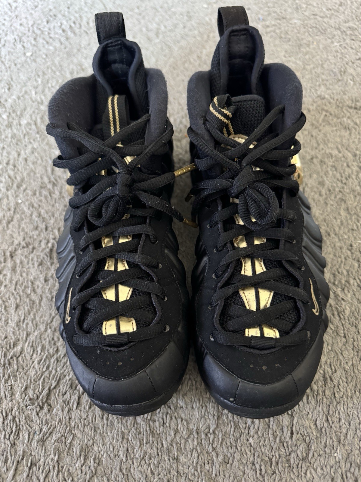 SAOLA Nike Air Foamposite Pro Nero Oro Metallizzato Taglia 8 Uomo