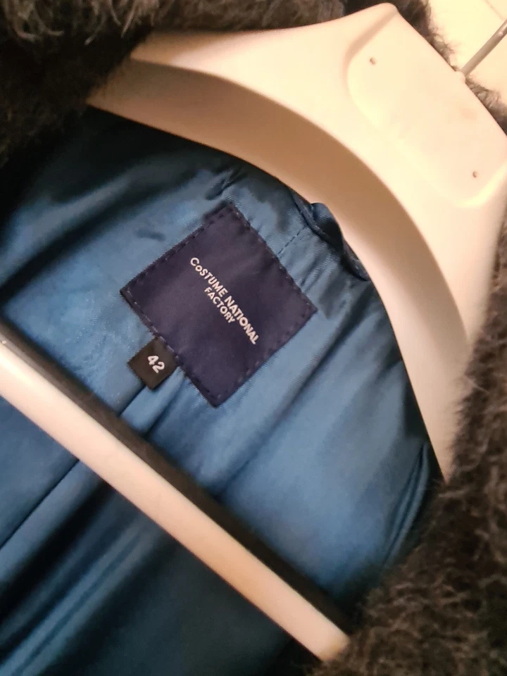 Costume National CNC Designer Grey Coat Jacket Size 42 Elegant Military Style - Image 4 of 4