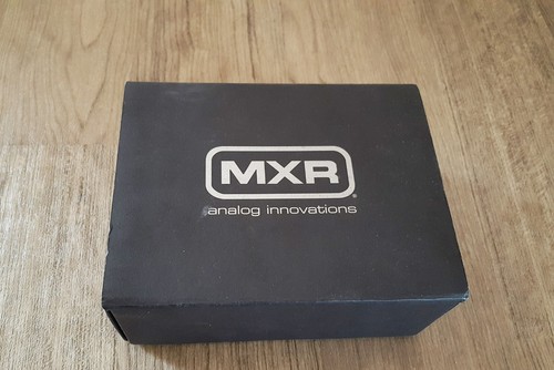 MXR Dunlop M109S 6 Band Graphic EQ Equalizer Guitar FX Pedal - FREE POST - Picture 14 of 15