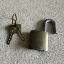 Vintage Eagle Lock Company Solid Brass Bronze with 2 Keys Made in USA