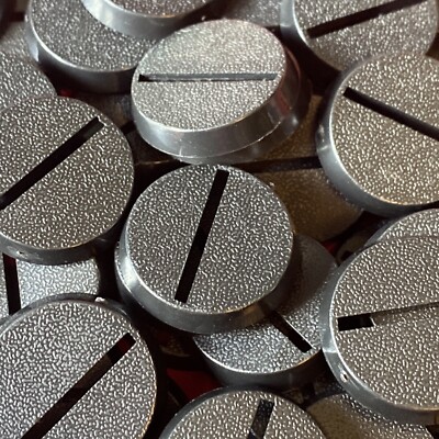 Round Slot Bases 28mm X100 For Miniature Models Wargaming Games Warhammer 40k