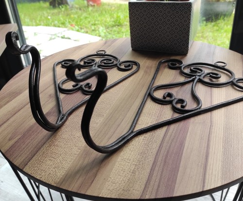 Lot de 2 patères / potences / porte-plantes en fer forgé vintage - Photo 3 sur 11